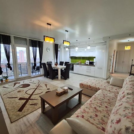 Cozy Apartment Arad Esterno foto