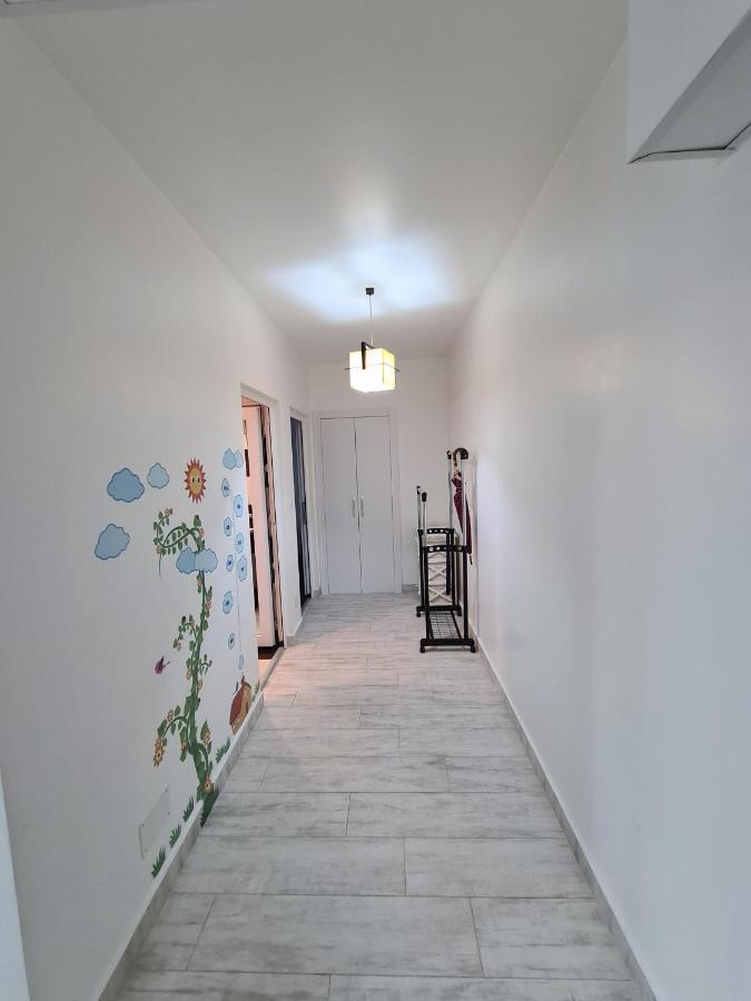 Cozy Apartment Arad Esterno foto