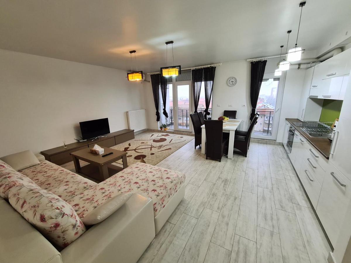 Cozy Apartment Arad Esterno foto