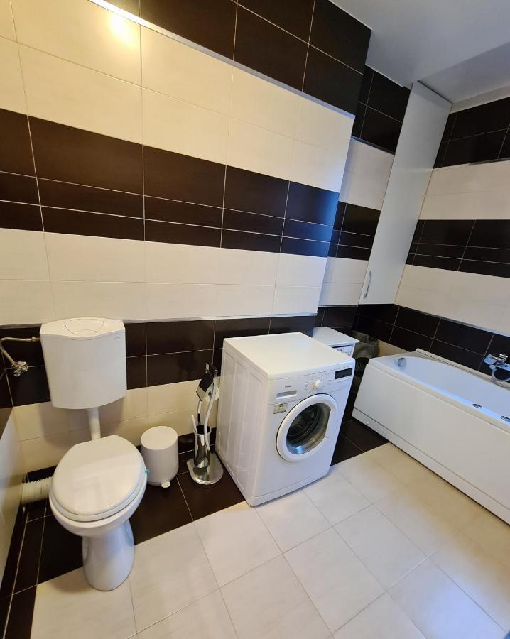 Cozy Apartment Arad Esterno foto